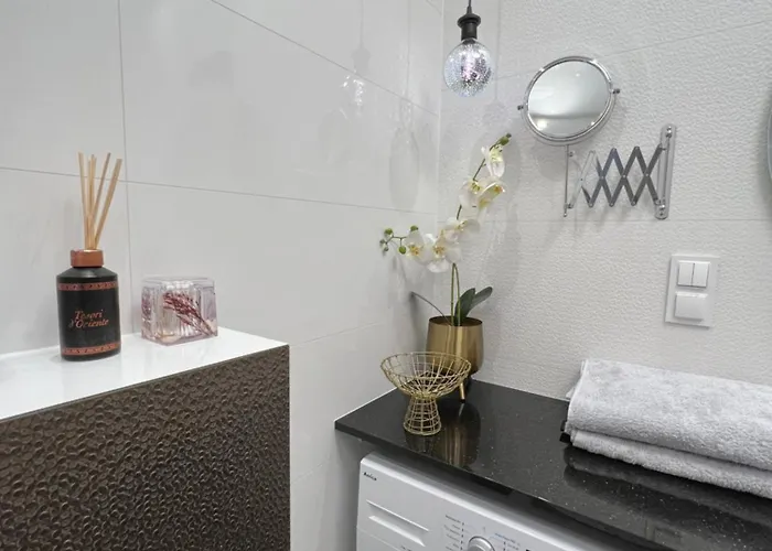 Towarowa - Milionowa 39 Check-in 24h