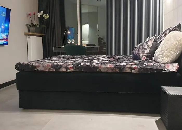 Towarowa - Milionowa 39 Check-in 24h ポズナン